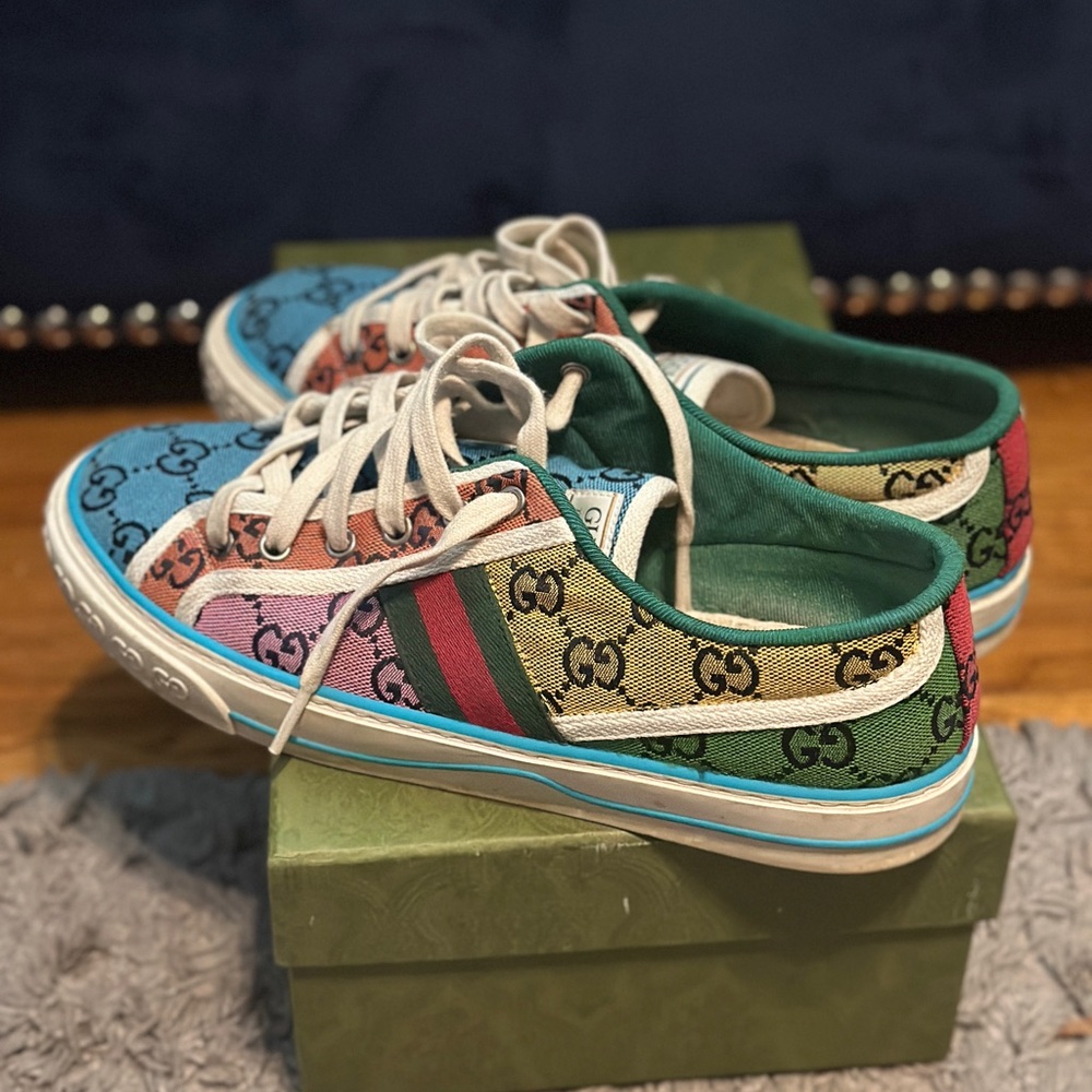 NEW CANVAS GUCCI (Authentic) Sneakers